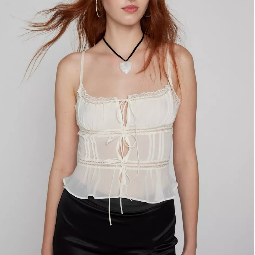 Kimchi Blue Ivy Lace-Insert Cami in Cream, Size XS